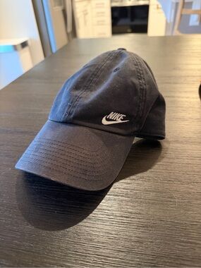 Classic Nike Heritage86 Hat